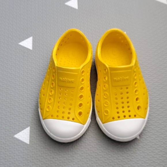 Native Other - Native Yellow Slip On Shoes Size C5